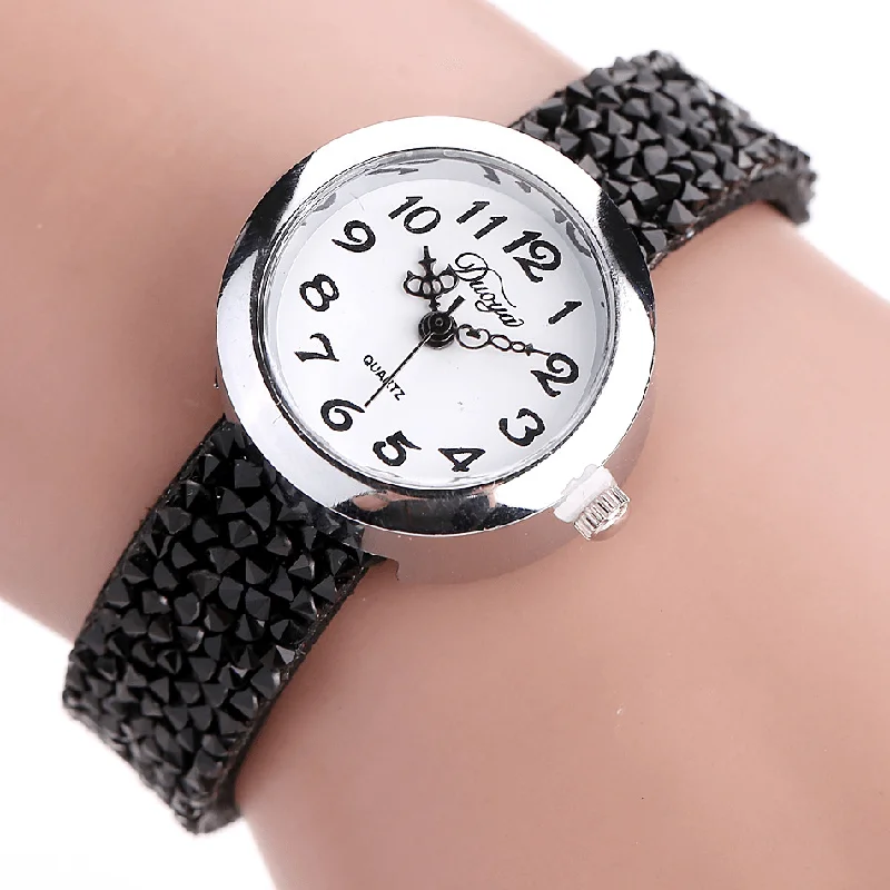 DUOYA DY005 Retro Style Ladies Bracelet Watch Gift Leather Strap Quartz WatchesBraless bra