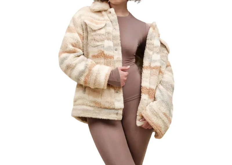 Hunting JacketsFrankie Uggfluff Jacket In Topa Wave Multi