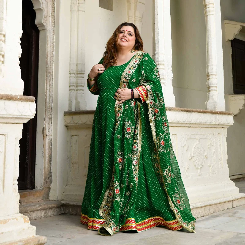 Utsav Ka Noor- Deep Green Mothra Embroidered Anarkali Set